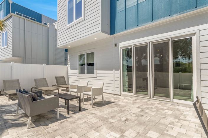 Image No.23-3 Bed Property for sale