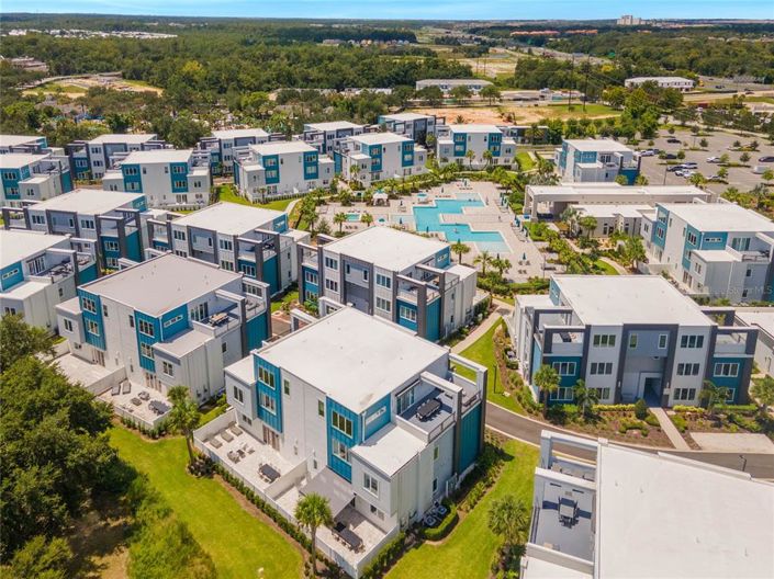 Image No.28-3 Bed Property for sale