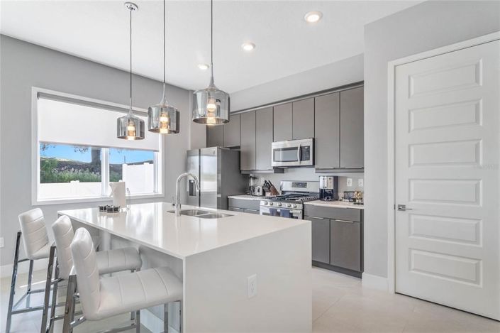 Image No.8-3 Bed Property for sale