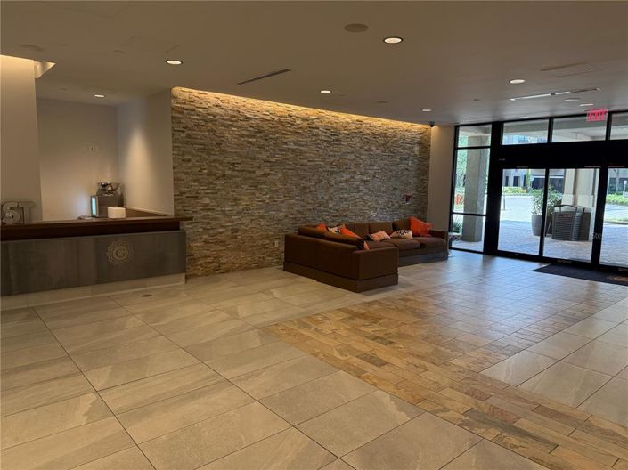 Image No.10-2 Bed Property for sale