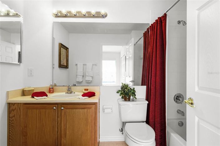 Image No.20-4 Bed Property for sale