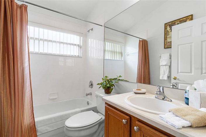 Image No.25-4 Bed Property for sale