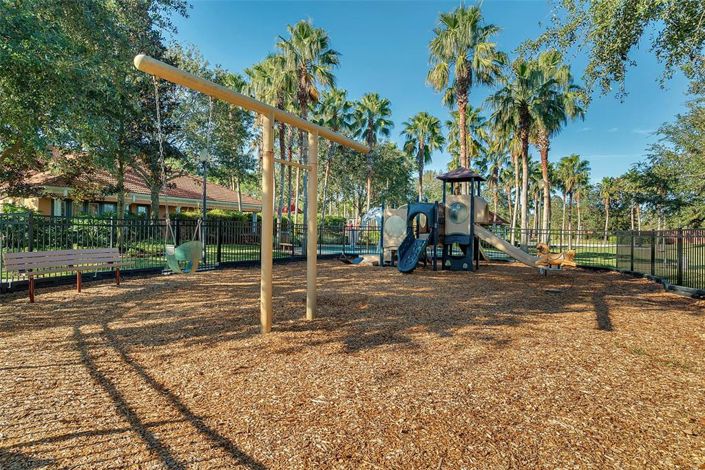 Image No.48-4 Bed Property for sale