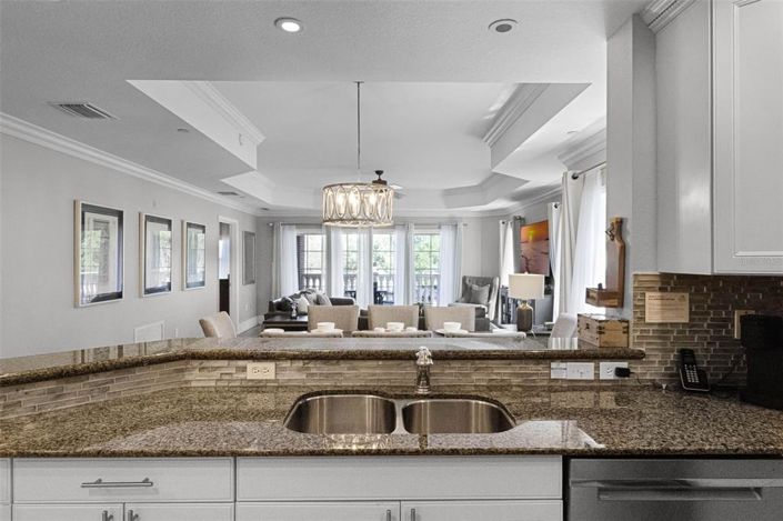 Image No.10-3 Bed Property for sale