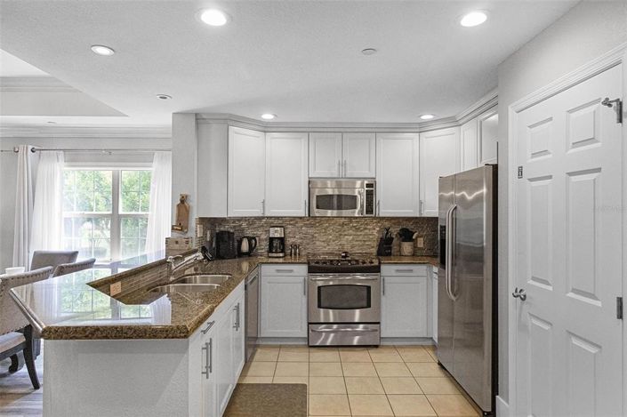 Image No.12-3 Bed Property for sale