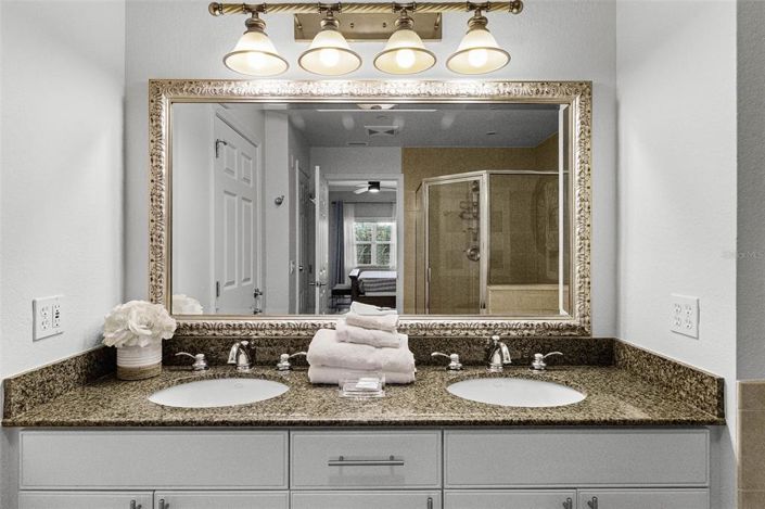 Image No.33-3 Bed Property for sale