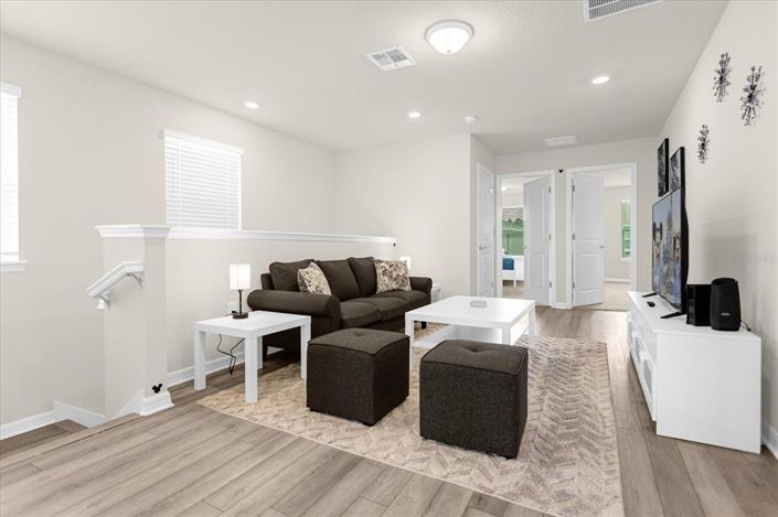 Image No.4-5 Bed Townhouse for sale