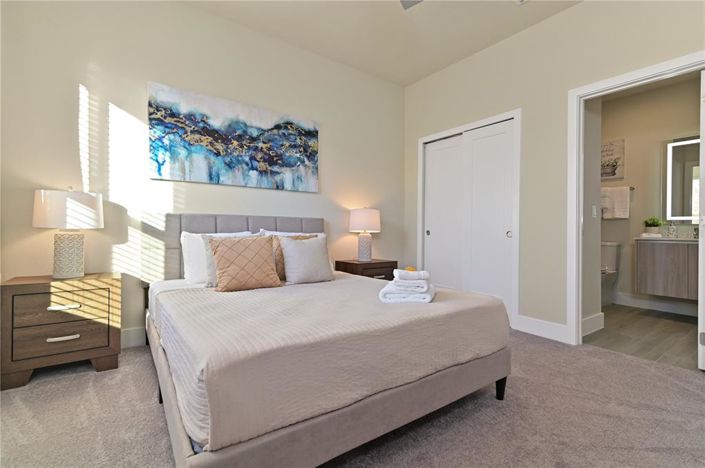 Image No.19-4 Bed Townhouse for sale