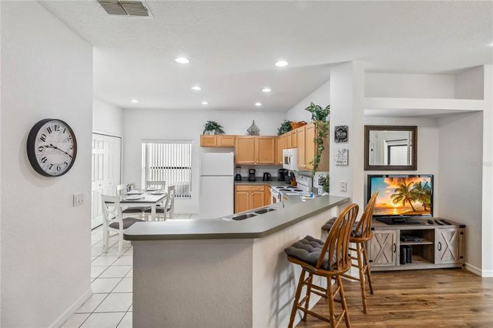 Image No.10-4 Bed Property for sale