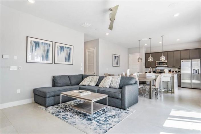 Image No.12-3 Bed Property for sale