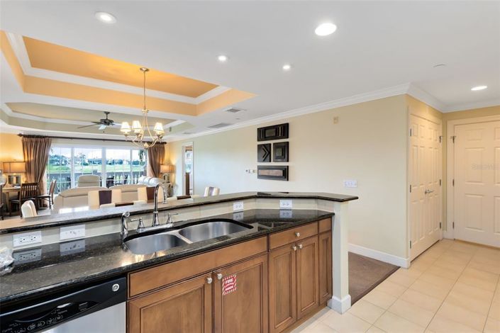 Image No.13-3 Bed Property for sale