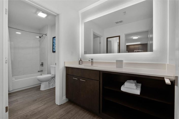 Image No.18-2 Bed Property for sale