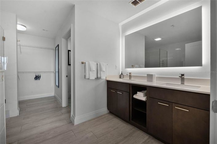 Image No.24-2 Bed Property for sale