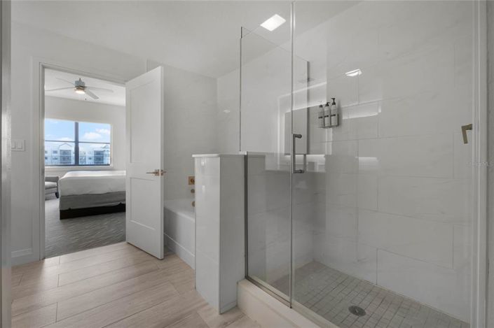 Image No.25-2 Bed Property for sale