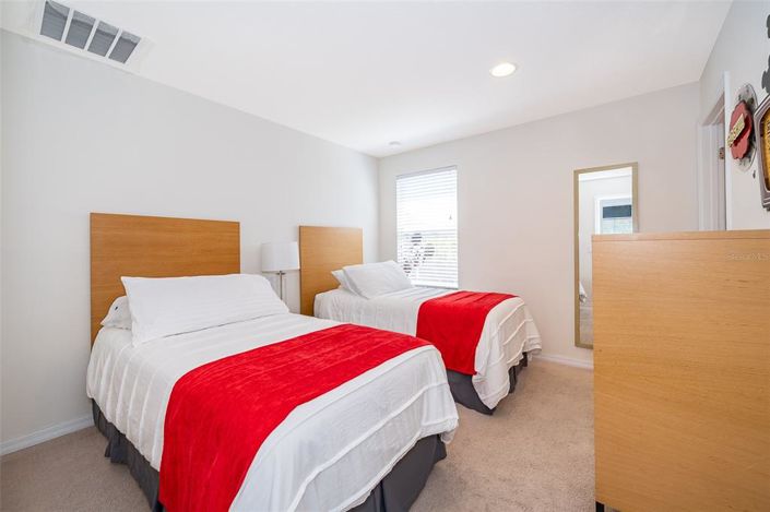 Image No.15-2 Bed Townhouse for sale