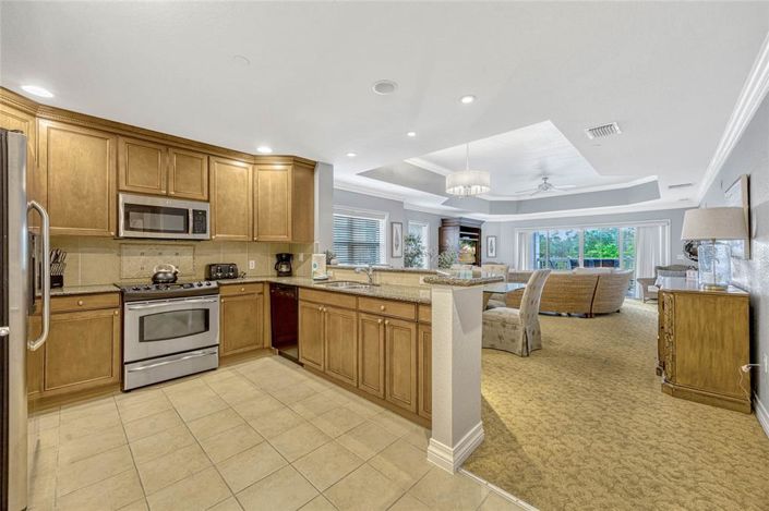 Image No.19-3 Bed Property for sale