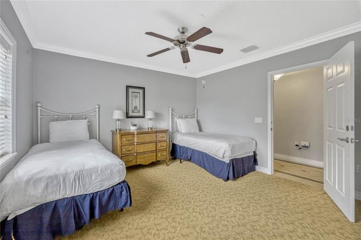 Image No.31-3 Bed Property for sale