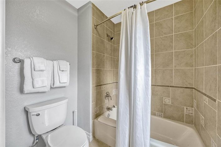 Image No.42-3 Bed Property for sale