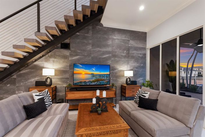 Image No.15-4 Bed Property for sale