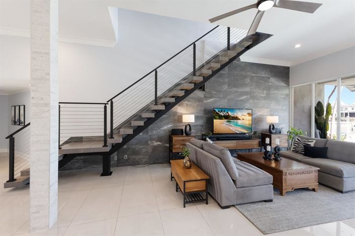 Image No.23-4 Bed Property for sale