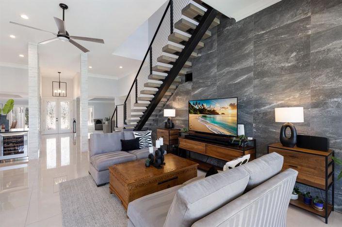 Image No.26-4 Bed Property for sale