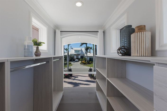 Image No.59-4 Bed Property for sale