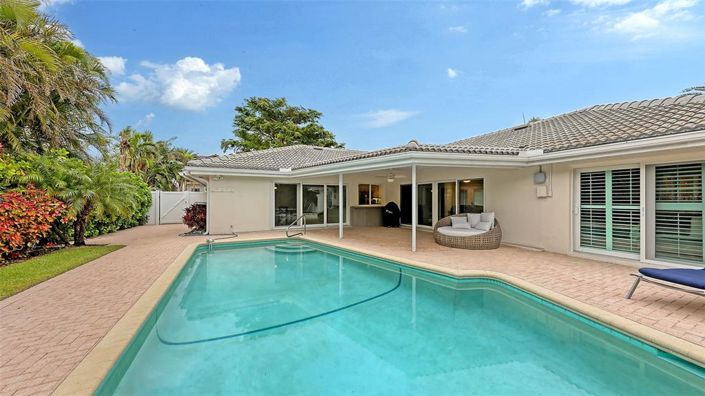 Image No.47-3 Bed Property for sale