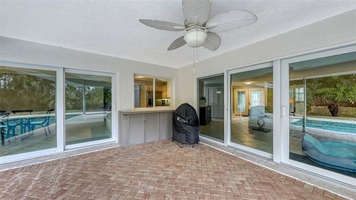 Image No.51-3 Bed Property for sale