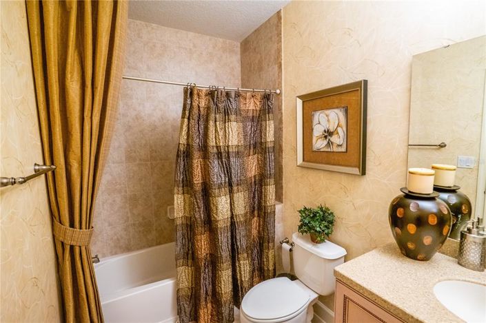 Image No.34-3 Bed Property for sale