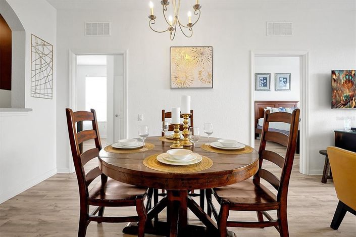 Image No.12-3 Bed Property for sale