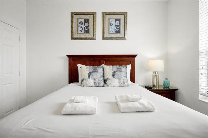 Image No.22-3 Bed Property for sale