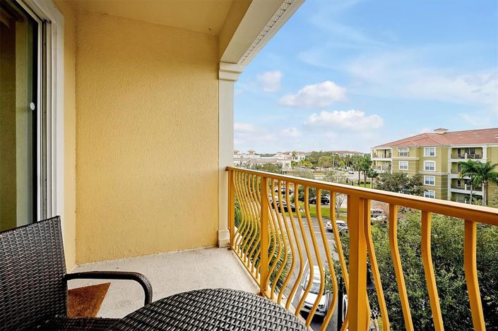 Image No.24-3 Bed Property for sale