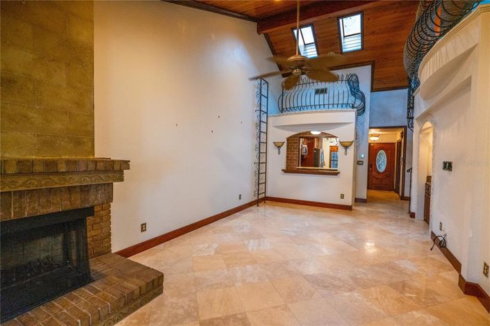 Image No.11-3 Bed Property for sale