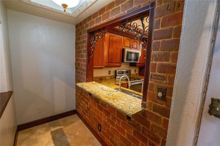 Image No.13-3 Bed Property for sale