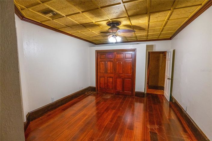 Image No.24-3 Bed Property for sale