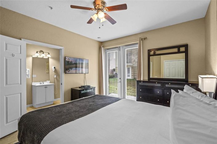 Image No.15-3 Bed Property for sale