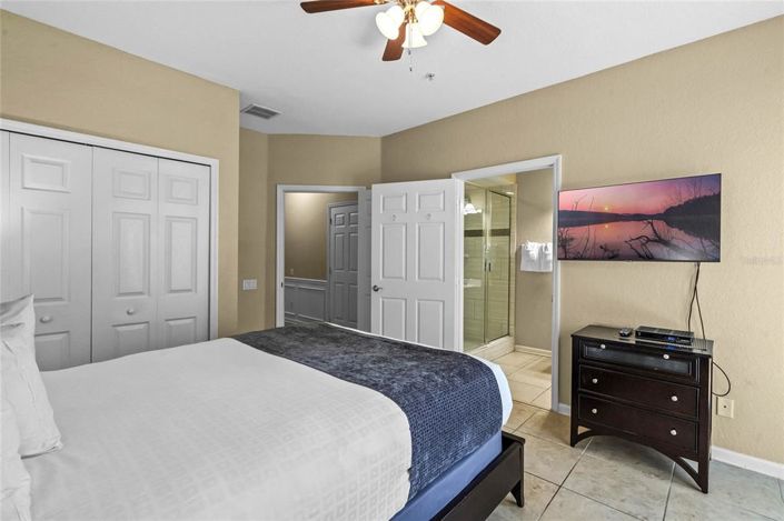 Image No.17-3 Bed Property for sale