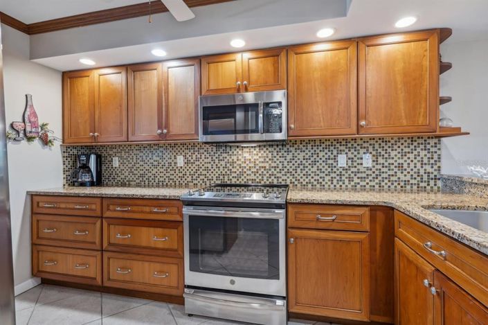 Image No.16-2 Bed Property for sale