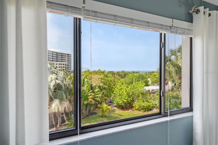 Image No.22-2 Bed Property for sale