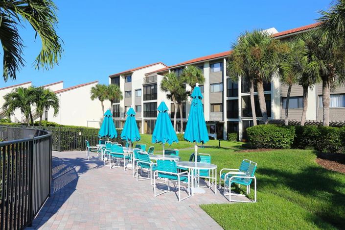 Image No.30-2 Bed Property for sale