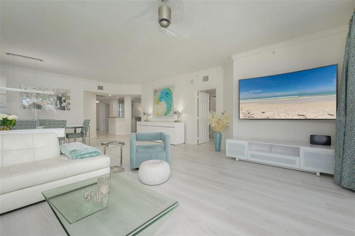 Image No.12-2 Bed Property for sale