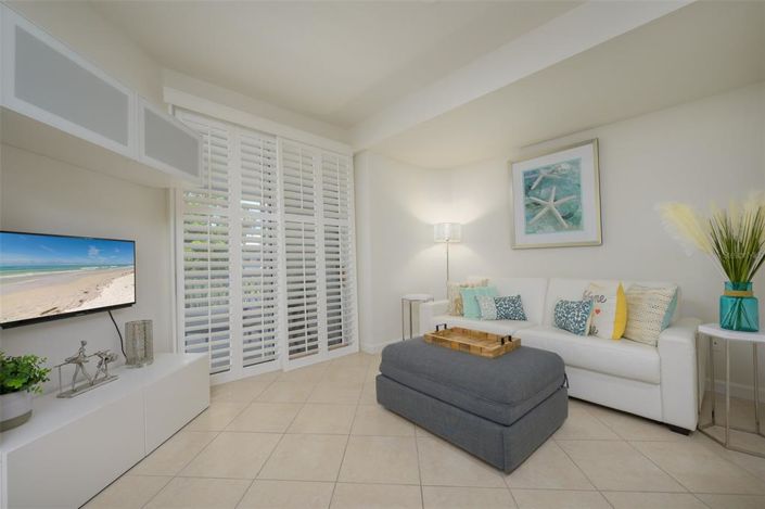 Image No.15-2 Bed Property for sale