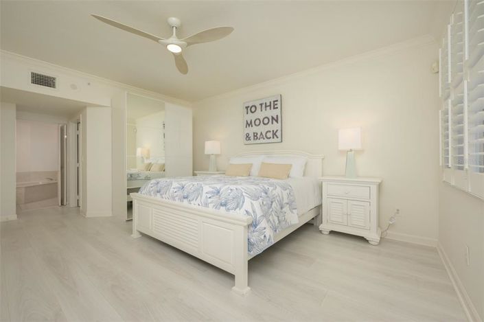 Image No.22-2 Bed Property for sale