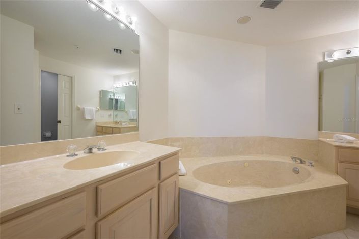 Image No.23-2 Bed Property for sale