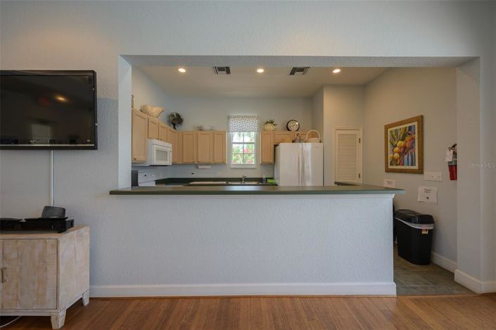 Image No.39-2 Bed Property for sale