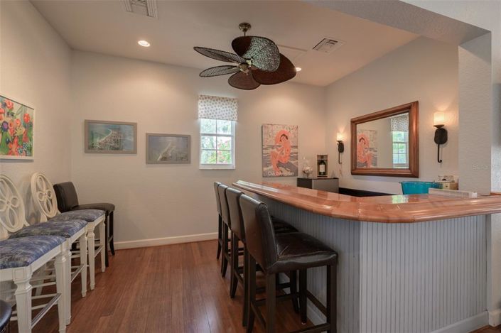 Image No.40-2 Bed Property for sale