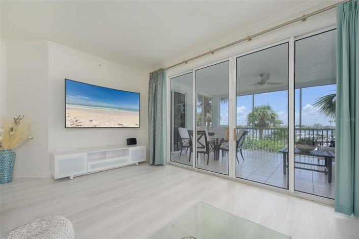 Image No.8-2 Bed Property for sale