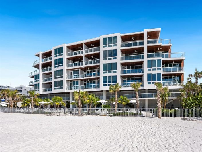 Image No.39-3 Bed Property for sale