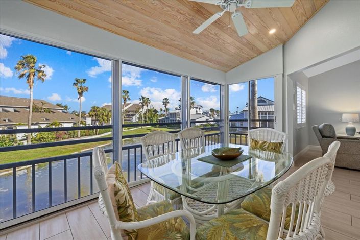 Image No.19-3 Bed Property for sale