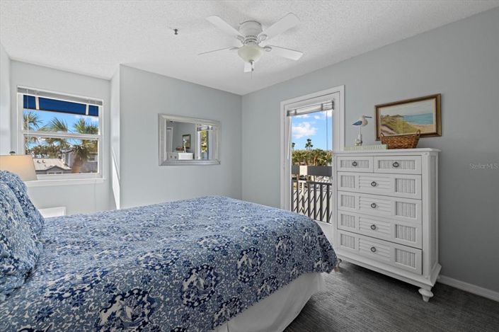 Image No.30-3 Bed Property for sale